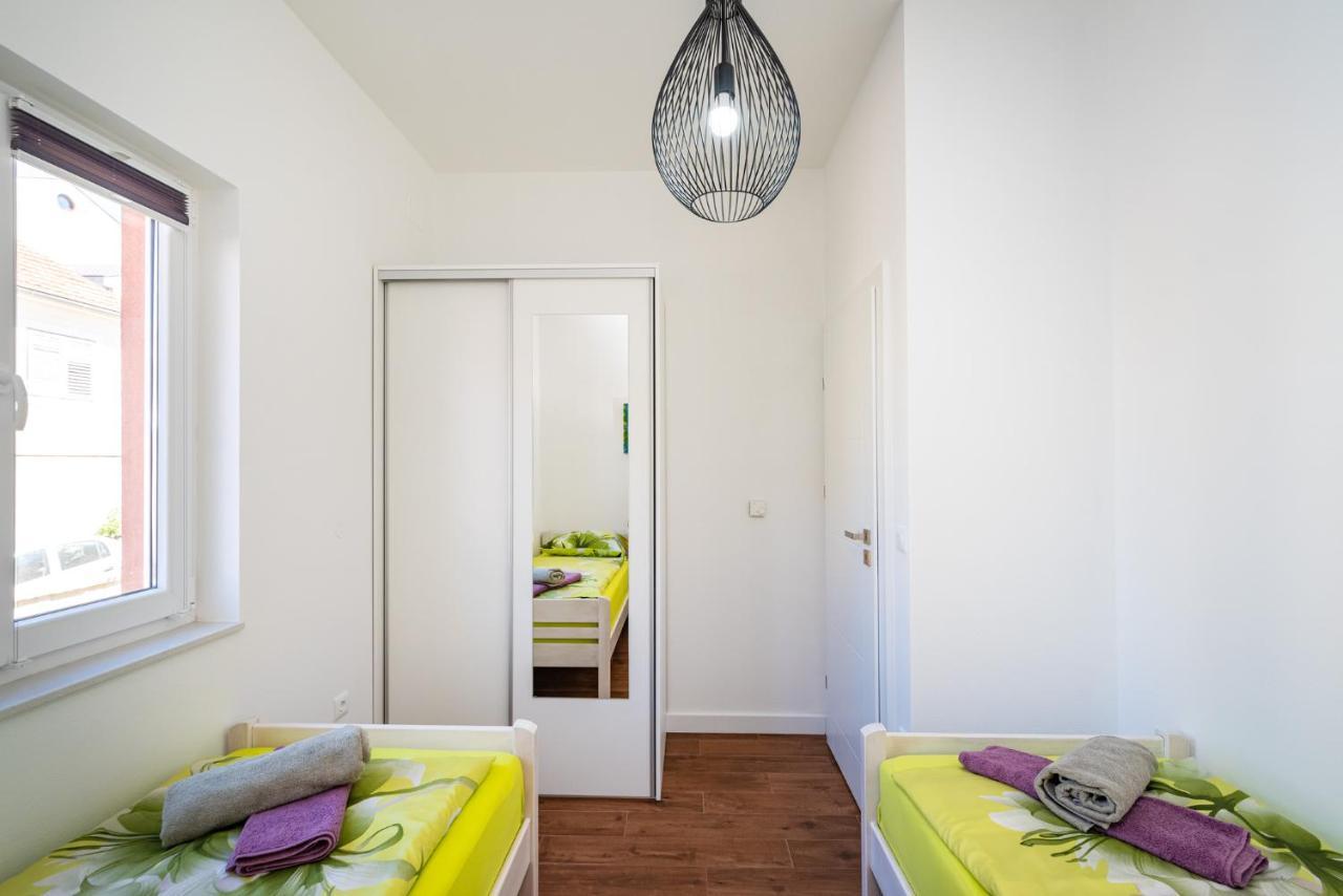 Apartments Junior Zadar Exterior foto